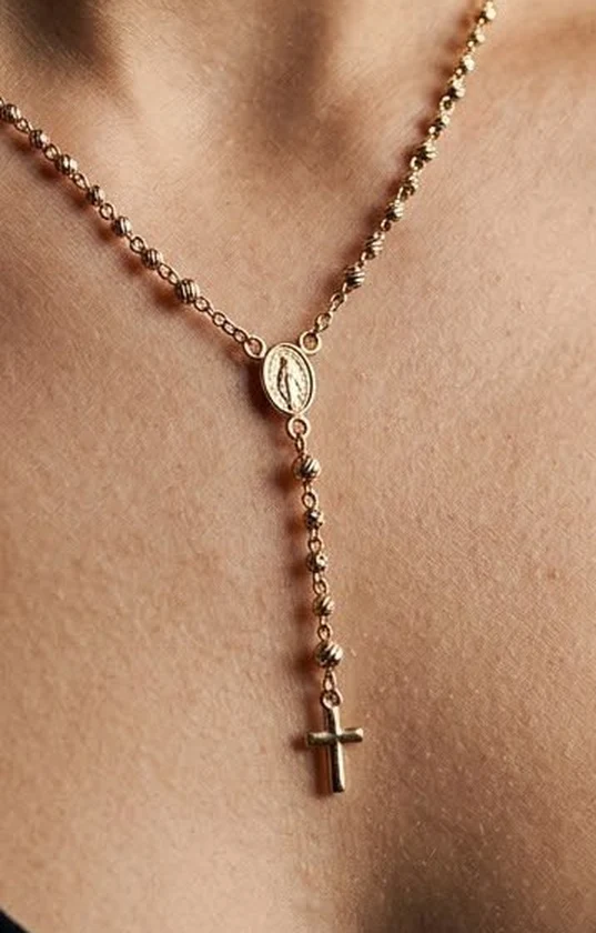 Camándula balín con medalla de la Virgen Milagrosa y cruz